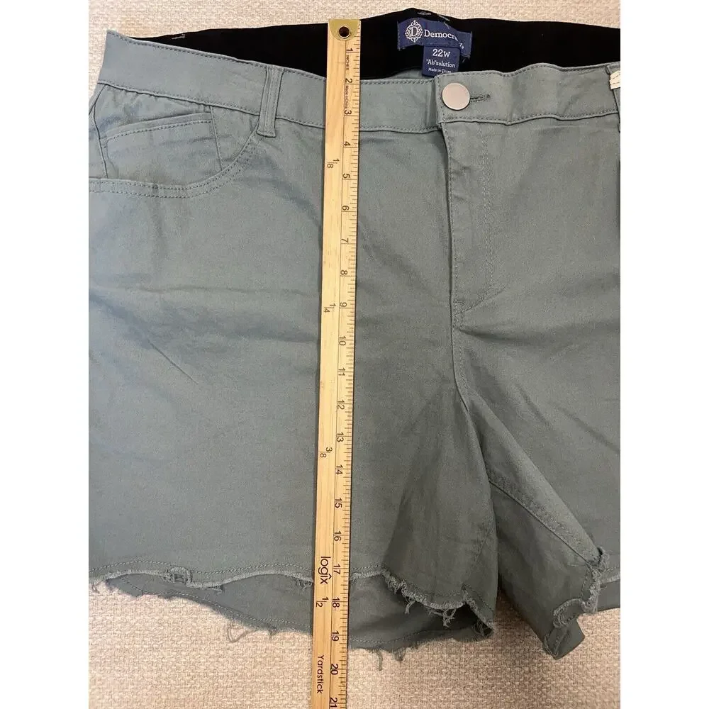 Democracy Women's 22W Green 5